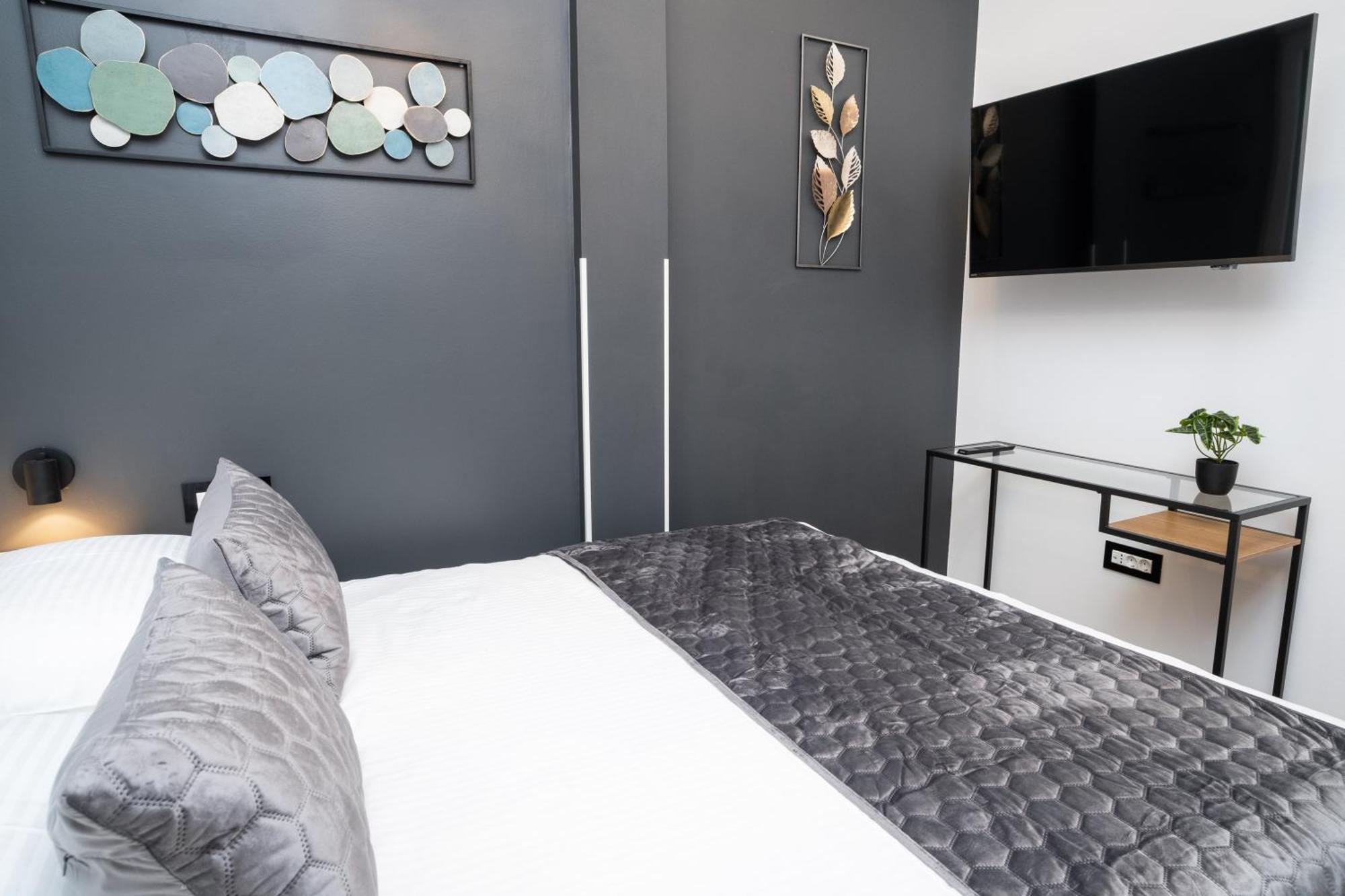 Atelier Apartments Rijeka Exteriör bild
