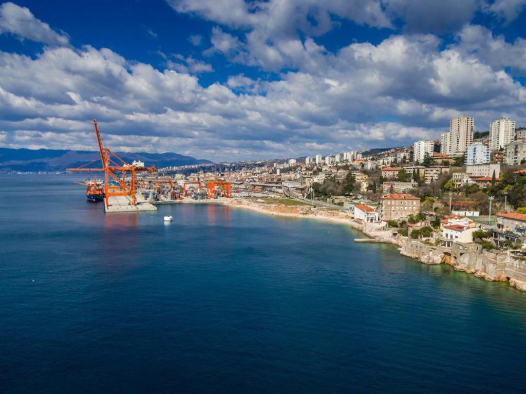 Atelier Apartments Rijeka Exteriör bild